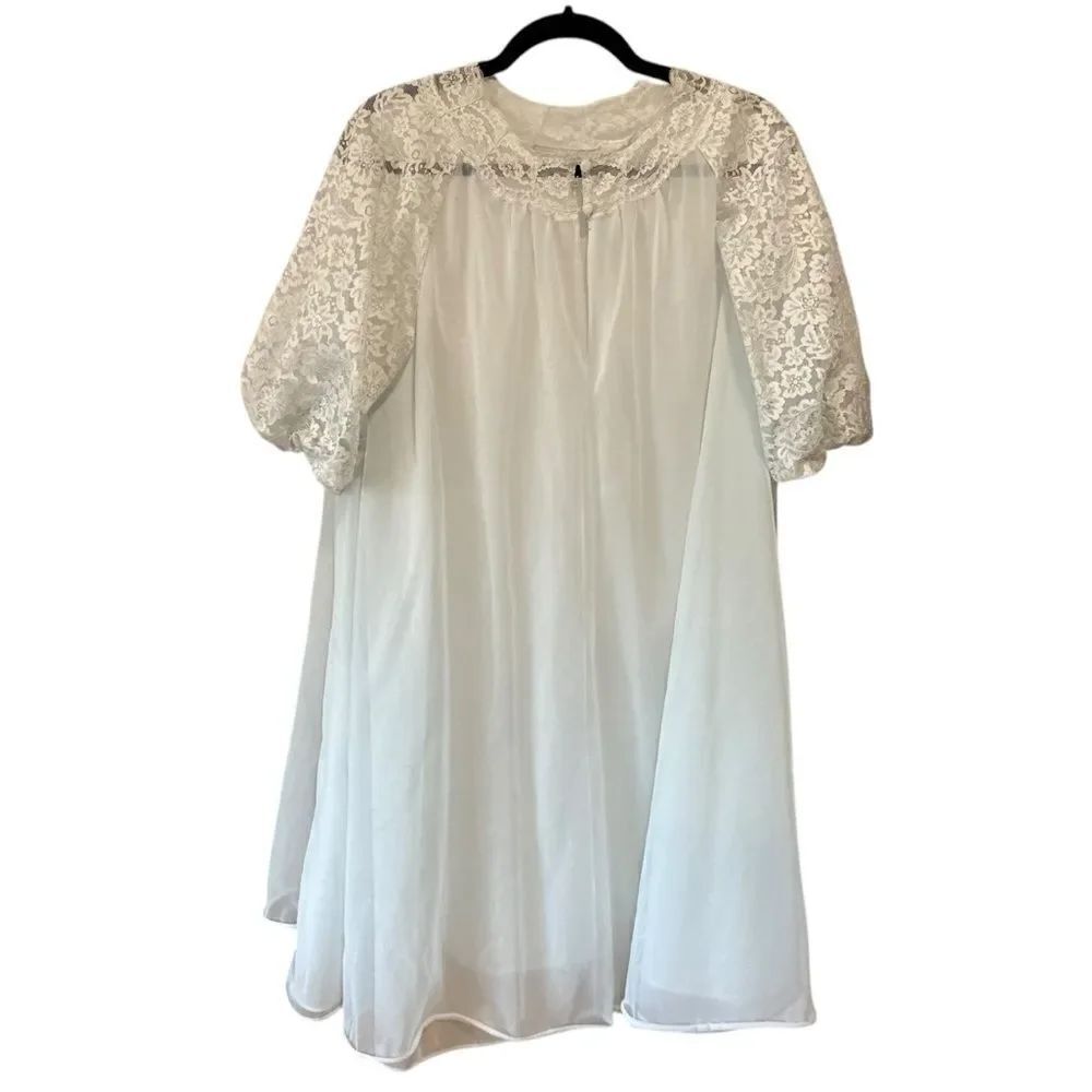 Vanity Fair Vintage 1950s 1960s Sleepwear Light Blue Lace Overlay Peignoir SZ 38